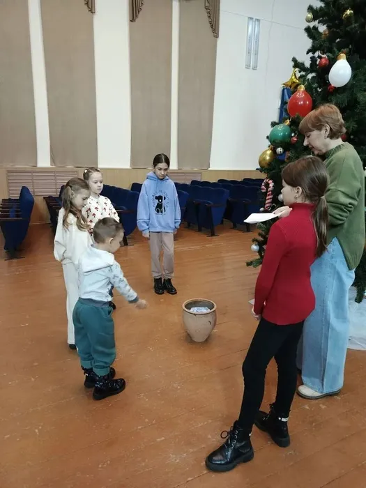 "Зимние праздники на Руси- от Рождества до Крещения"- фольклорные посиделки