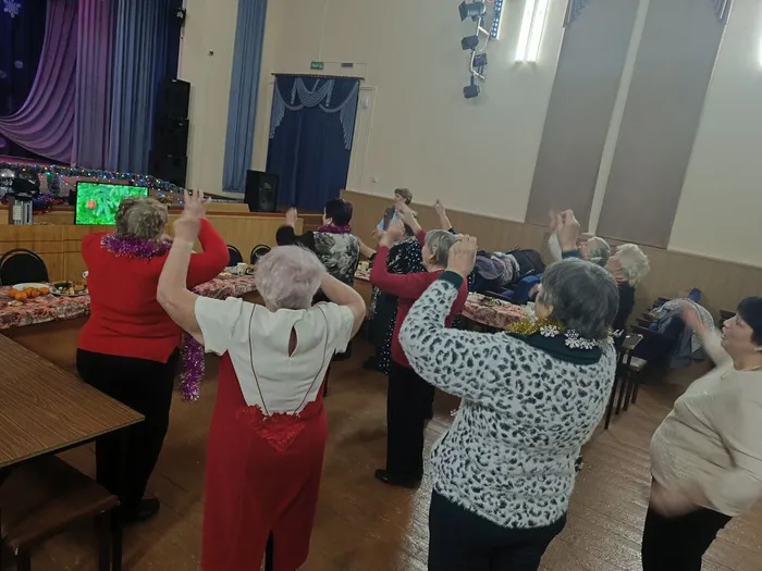 «Праздничный хоровод»-Праздничный огонёк