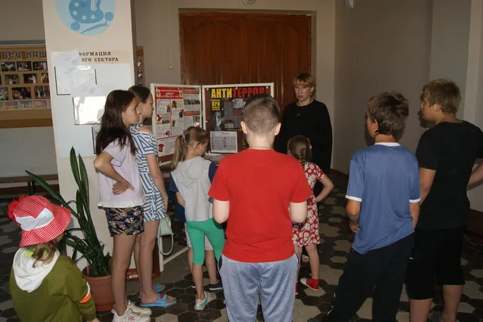 "Это важно знать" - выставка плакатов