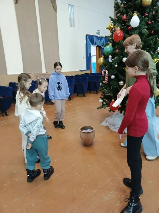 "Зимние праздники на Руси- от Рождества до Крещения"- фольклорные посиделки