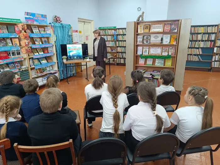 "Языки народов России"- познавательный час