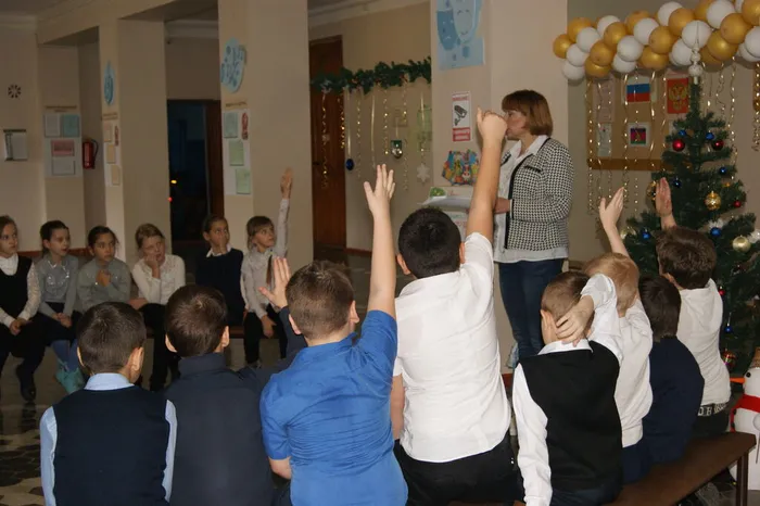 "Поем и славим Рождество" - игровой час