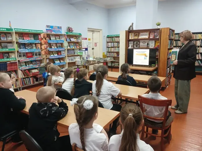 «То, что из книг взято – дороже жемчуга и злата»-час мира и добра